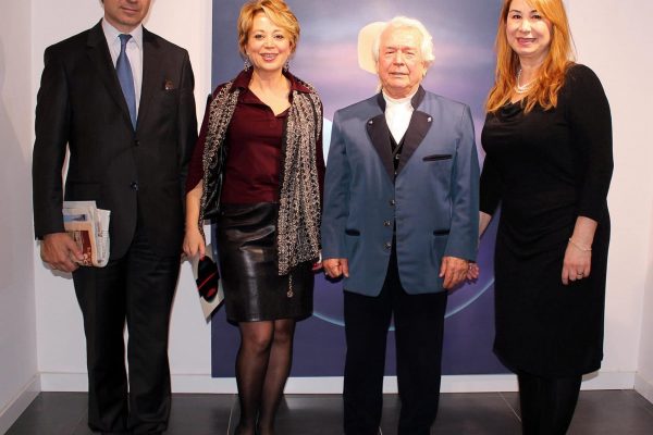 Mustafa_Altintas_Anna_Laudel_Contemporary_Opening_Bagdat_Cad_2013_14